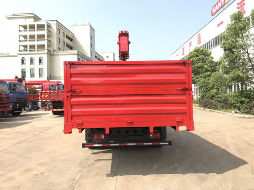 重汽豪沃隨車吊與清障車簡介——湖南專業隨車吊生產廠家